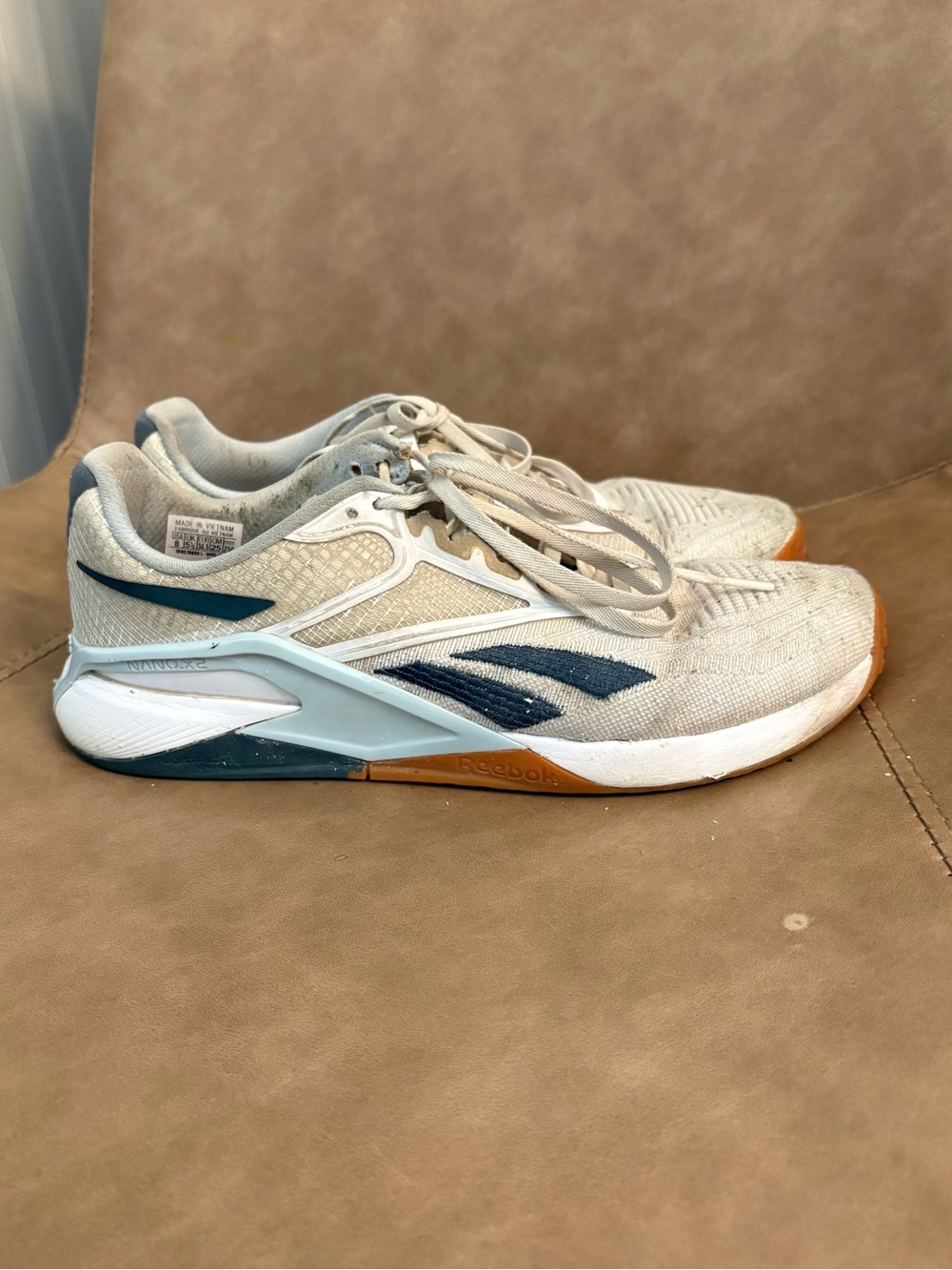 Reebok nano cream green sneaker lace up shoes size 8